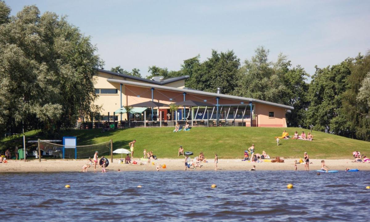 Hotel Chalet Kajuit 418 Op 5 Sterren Camping Bergumermeer à Suameer Extérieur photo